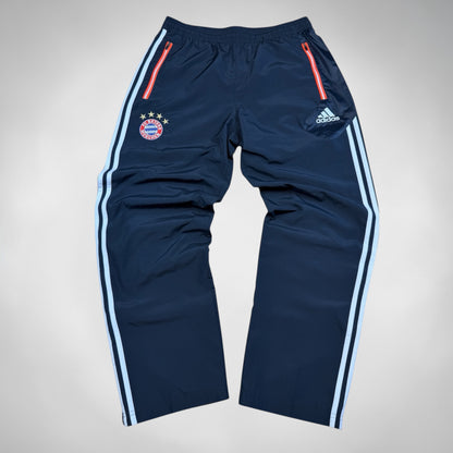 FC BAYERN TRACKSUIT (L)