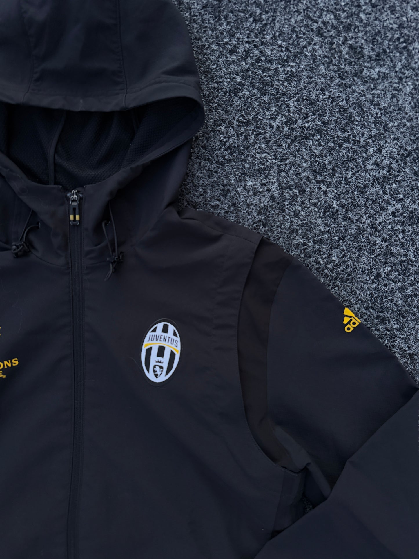 JUVENTUS TRACKSUIT (XS)
