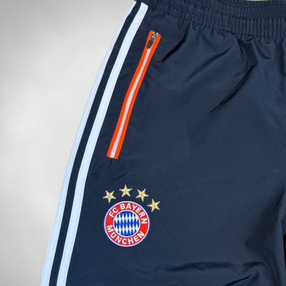 FC BAYERN TRACKSUIT (L)