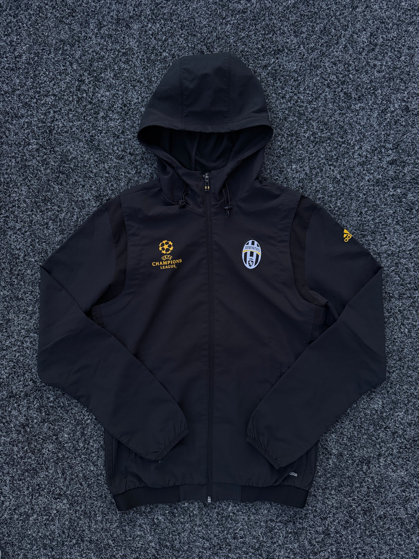 JUVENTUS TRACKSUIT (XS)