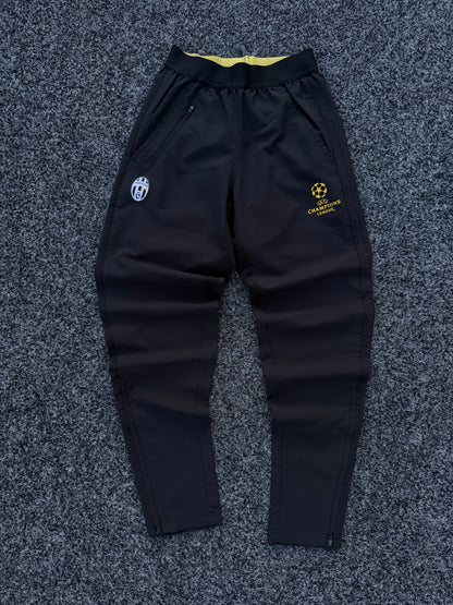 JUVENTUS TRACKSUIT (XS)