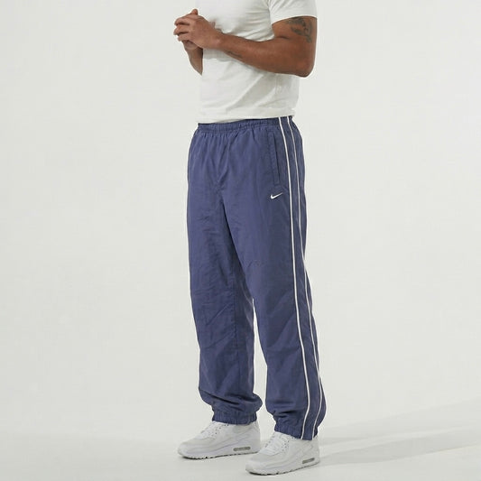 NIKE TRACKPANTS (M)