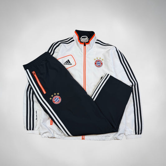 FC BAYERN TRACKSUIT (L)