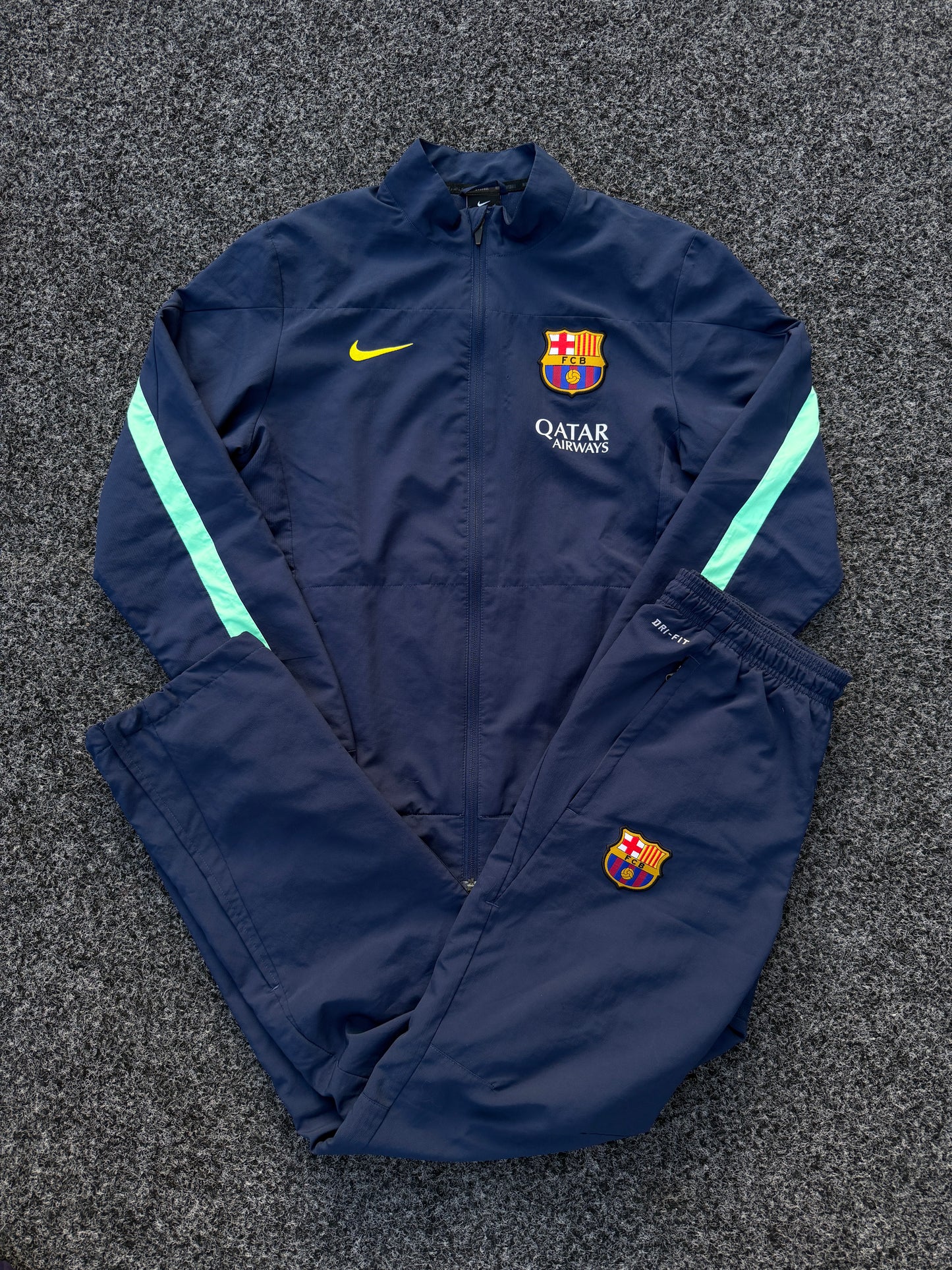 NIKE FC BARCELONA TRACKSUIT (S)